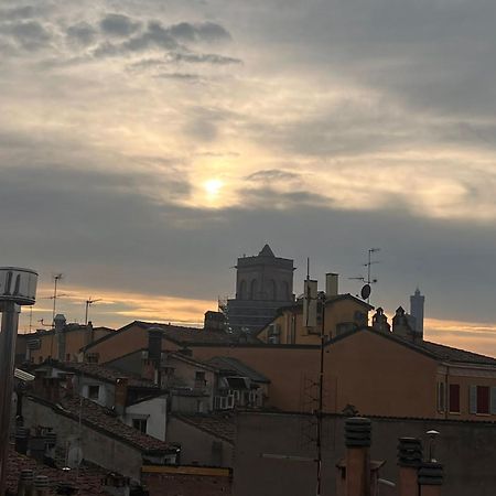La Favolosa Casa Di Amelie Bologna Luaran gambar